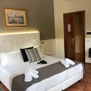 Pensión 207, Roma